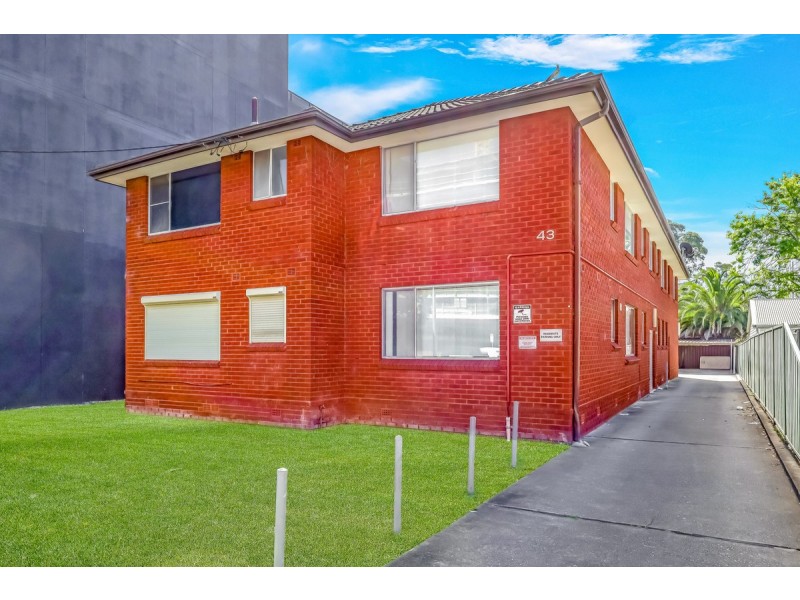 1/43 Aurelia Street, Toongabbie NSW 2146