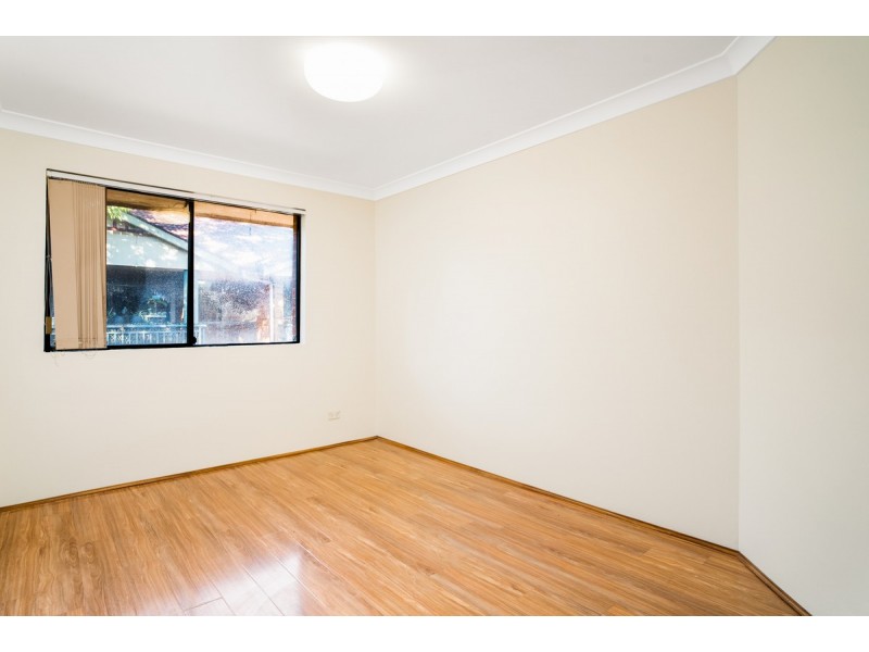 8/249 Targo Road, Toongabbie NSW 2146