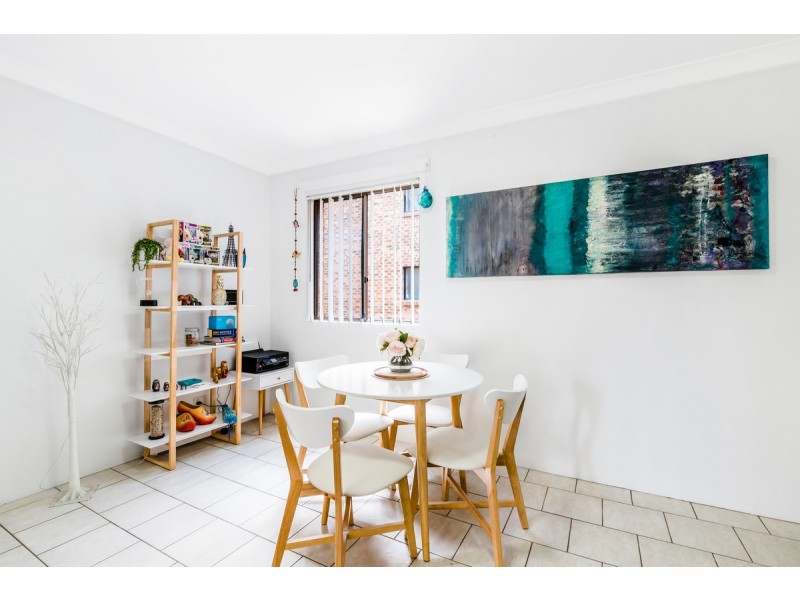 11/227 Targo Road, Girraween NSW 2145