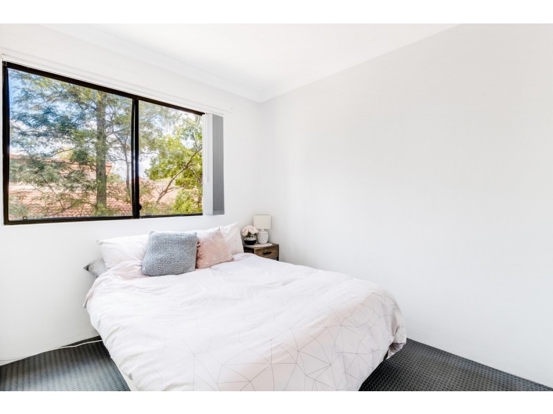 11/227 Targo Road, Girraween NSW 2145