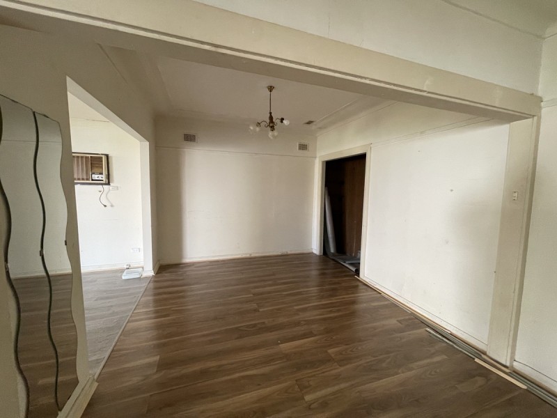 23 Junia Avenue, Toongabbie NSW 2146