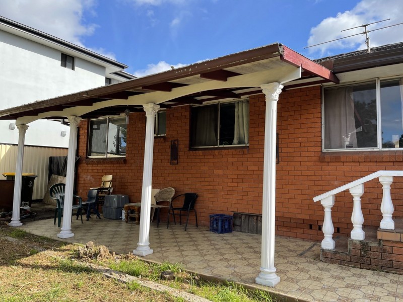 25 Oramzi Road, Girraween NSW 2145