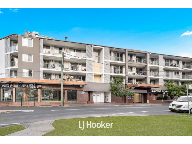 208/10 Junia Avenue, Toongabbie NSW 2146