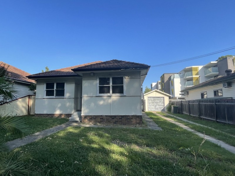 24 Junia Avenue, Toongabbie NSW 2146