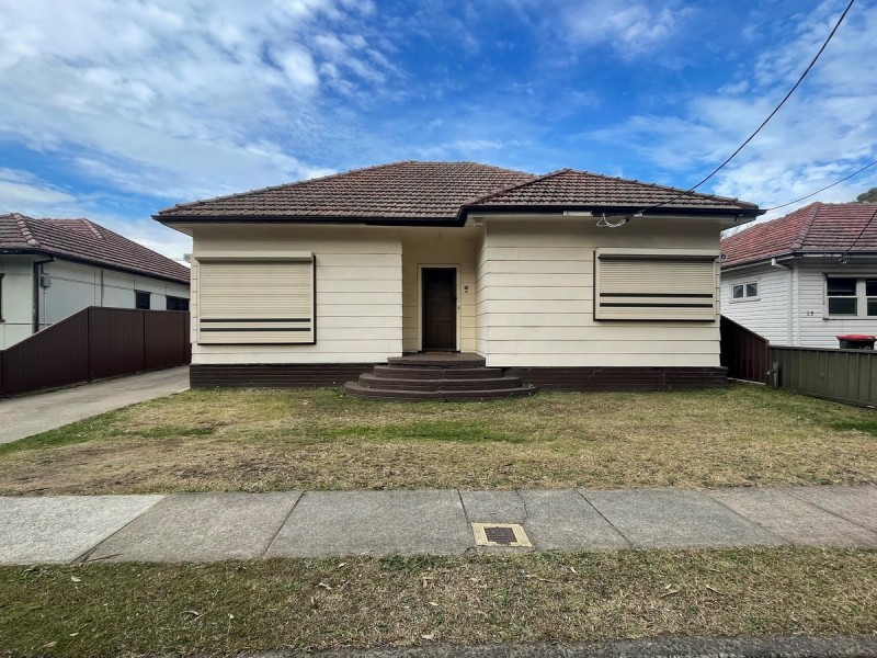 22 Junia Avenue, Toongabbie NSW 2146