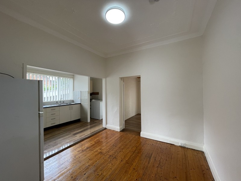 1/27 Page Street, Wentworthville NSW 2145