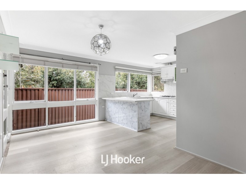 90 Greenmeadows Crescent, Toongabbie NSW 2146