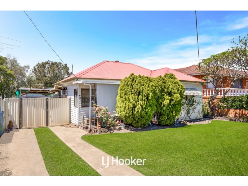 83 Targo Road, Pendle Hill NSW 2145