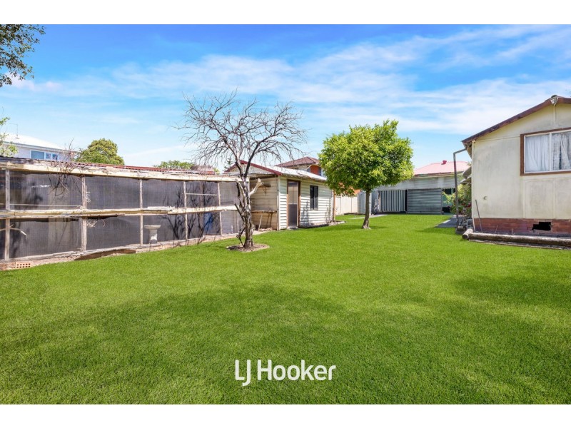 83 Targo Road, Pendle Hill NSW 2145