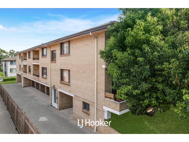 5/12 Allen Street, Harris Park NSW 2150