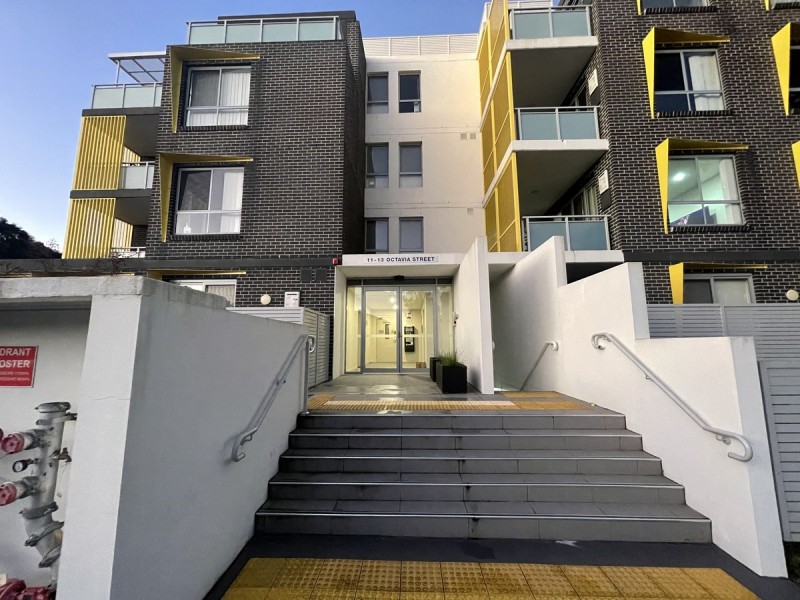 23/11-13 Octavia Street, Toongabbie NSW 2146