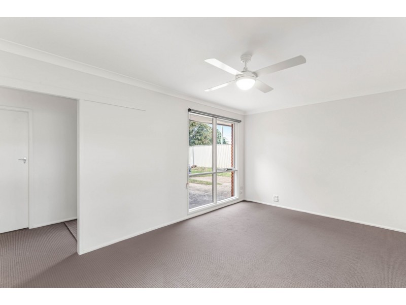 4 Station Road, Toongabbie NSW 2146