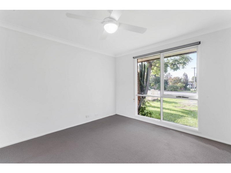 4 Station Road, Toongabbie NSW 2146