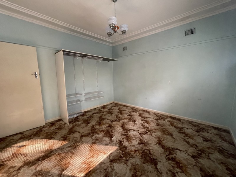 24 Junia Avenue, Toongabbie NSW 2146