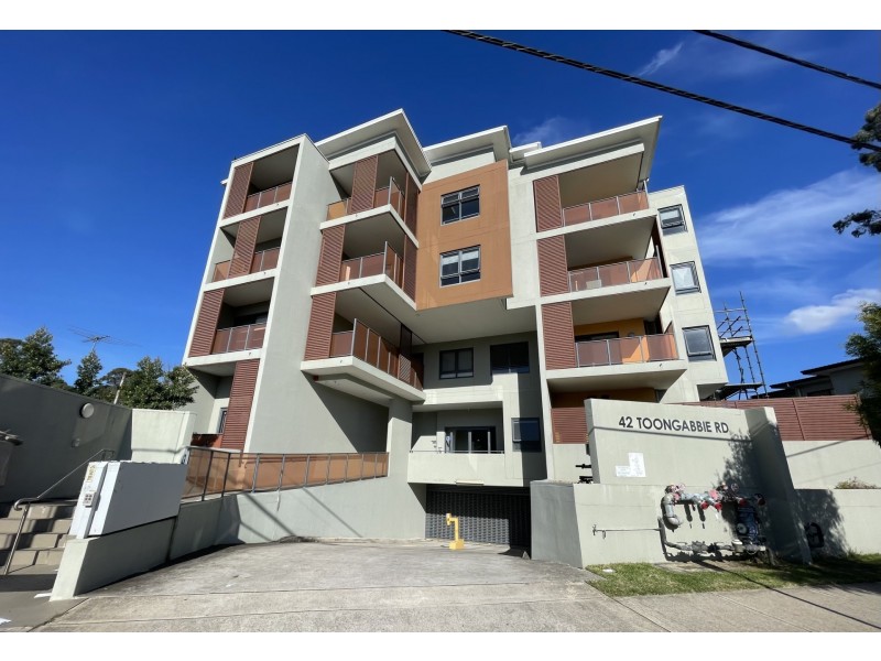 18/42 Toongabbie Road, Toongabbie NSW 2146