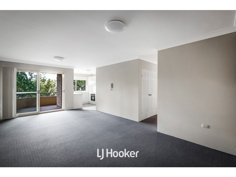 15/237-239 Targo Road, Toongabbie NSW 2146