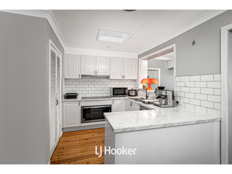 10 Bora Place, Toongabbie NSW 2146