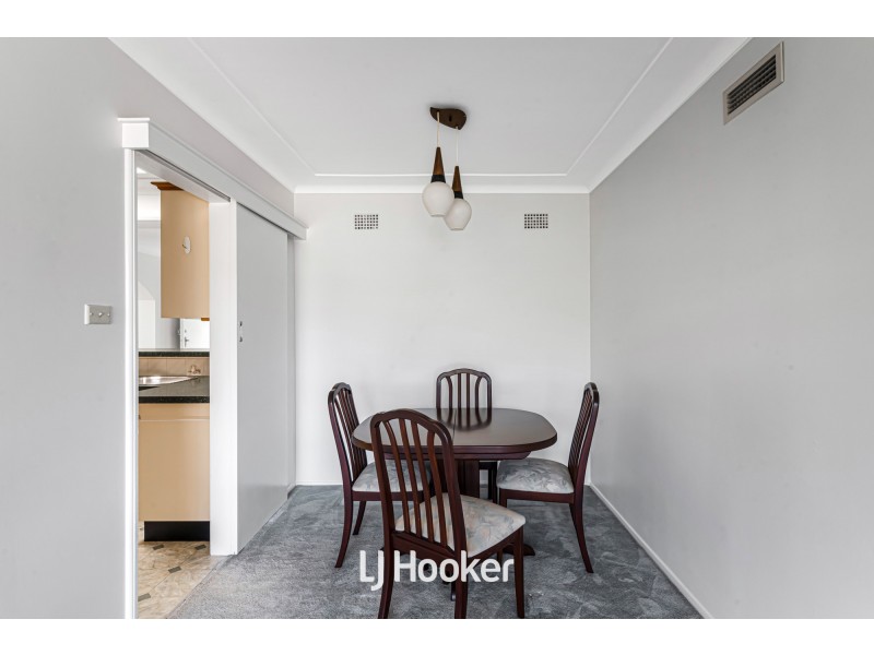 27 Apple Street, Constitution Hill NSW 2145