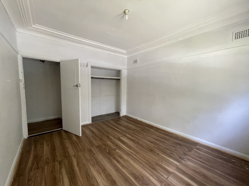 23 Junia Avenue, Toongabbie NSW 2146