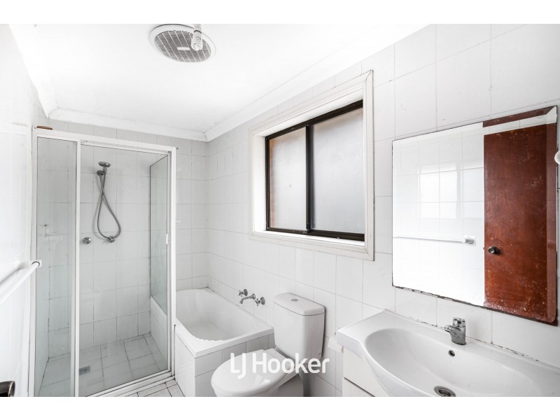 5/10 Gilba Road, Pendle Hill NSW 2145