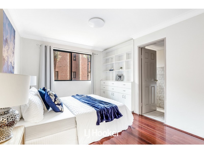 14/245-247 Targo Road, Toongabbie NSW 2146