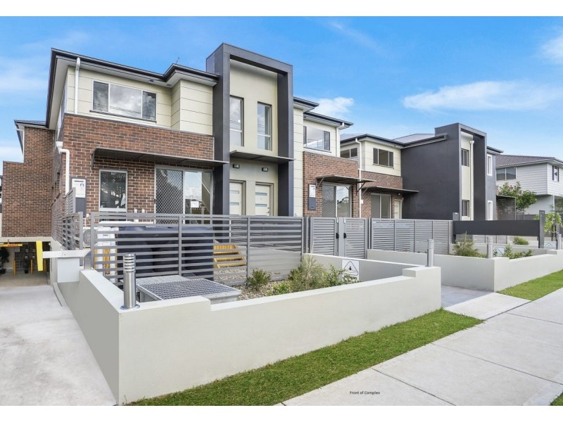 10/27-29 Tungarra Road, Girraween NSW 2145