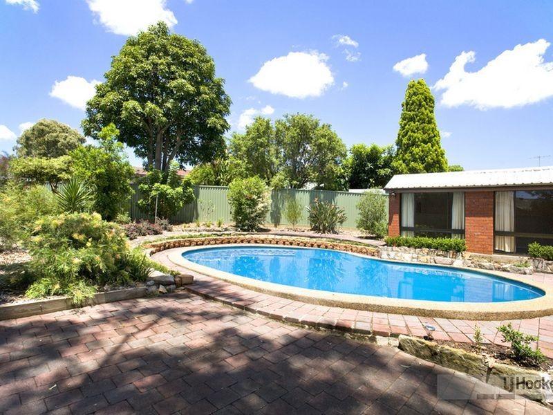 8 Maple Place, Constitution Hill NSW 2145