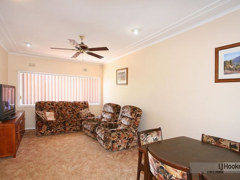8 Maple Place, Constitution Hill NSW 2145