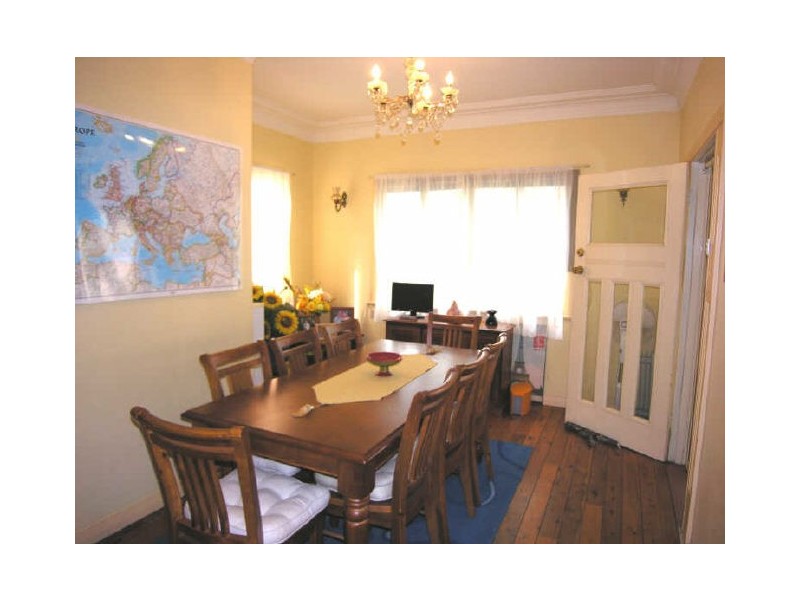 32 Valeria Street, Toongabbie NSW 2146