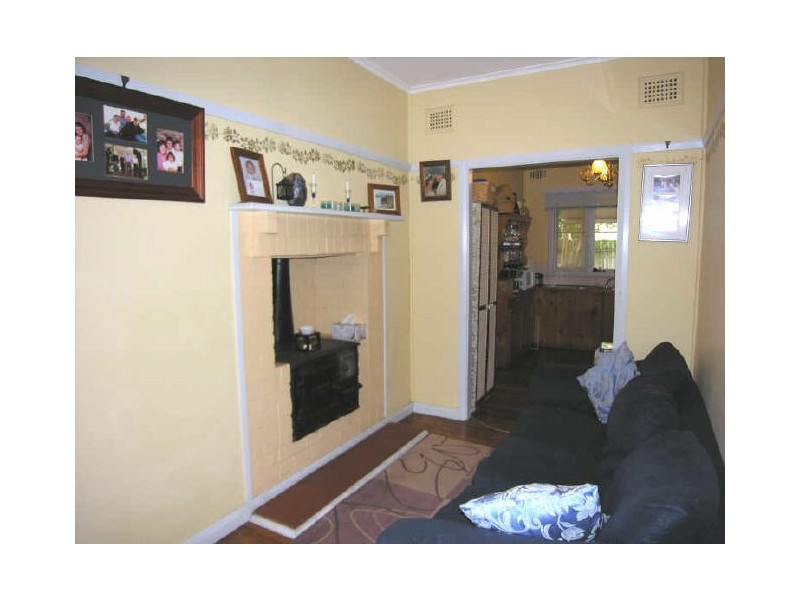 32 Valeria Street, Toongabbie NSW 2146