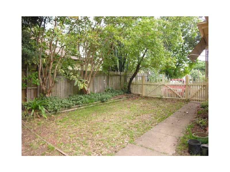 32 Valeria Street, Toongabbie NSW 2146