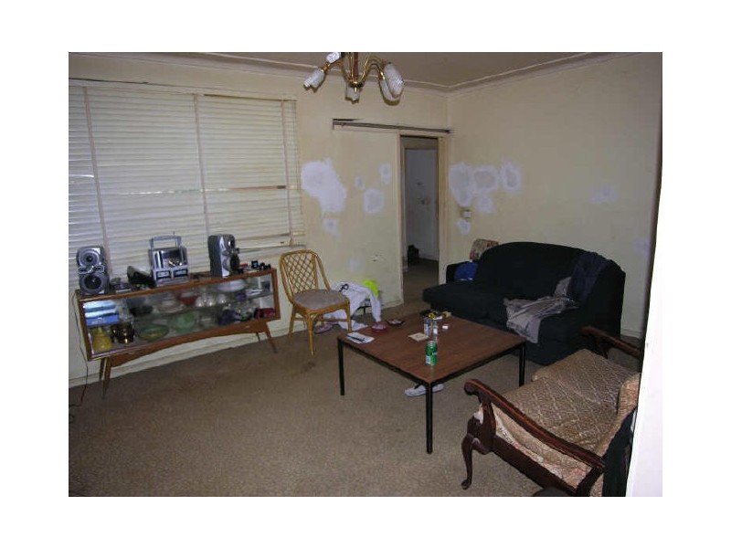 7 Station Road, Toongabbie NSW 2146