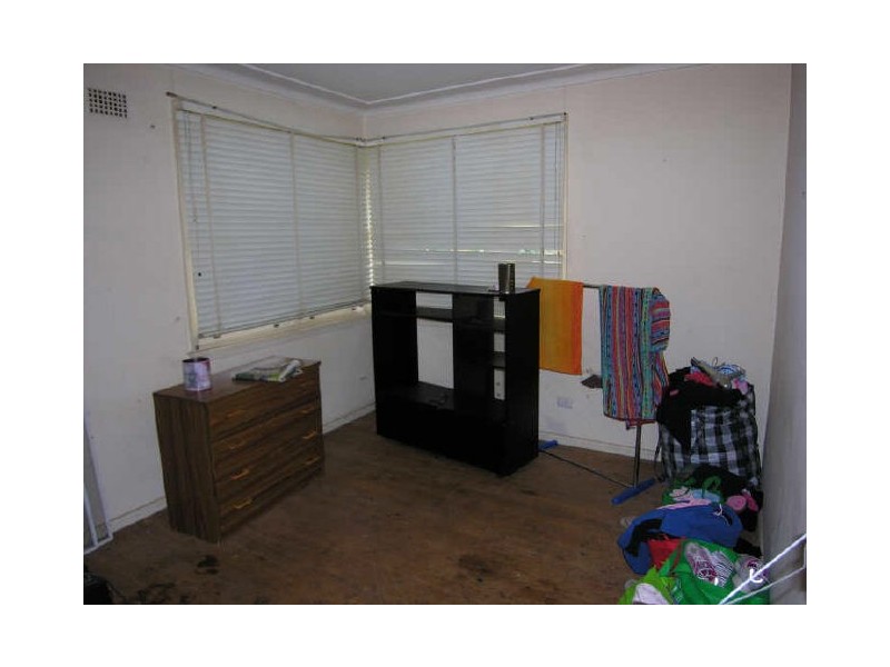 7 Station Road, Toongabbie NSW 2146