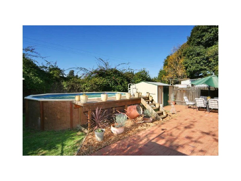 17 Fourth Avenue, Seven Hills NSW 2147