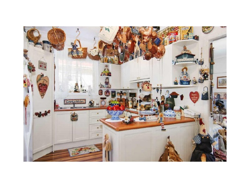 17 Fourth Avenue, Seven Hills NSW 2147