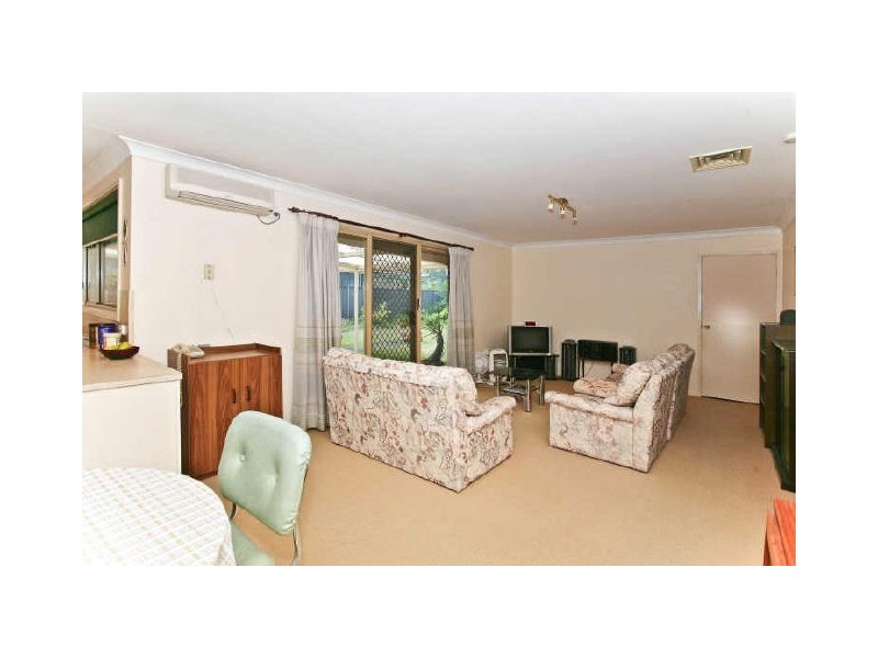 15 Austin Woodbury Place, Toongabbie NSW 2146