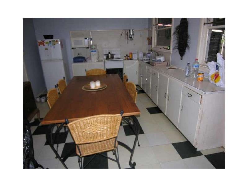 28 Station Road, Toongabbie NSW 2146