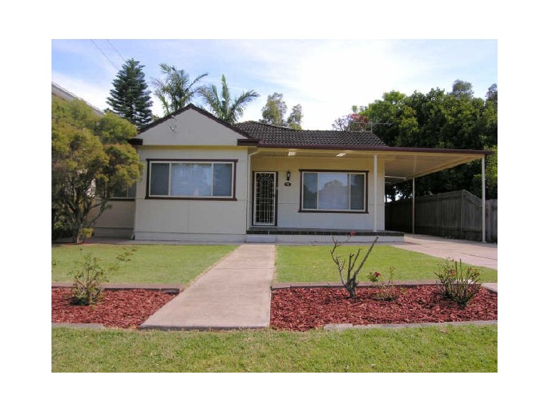 11 Merryl Avenue, Old Toongabbie NSW 2146