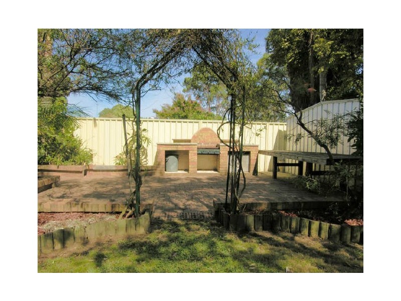 11 Merryl Avenue, Old Toongabbie NSW 2146