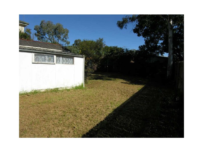 1 Calaby Street, Toongabbie NSW 2146