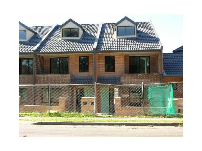 1/367-371 Wentworth Avenue, Toongabbie NSW 2146