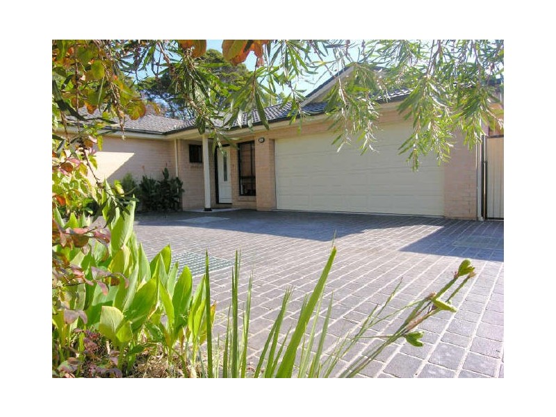 2/36 Carinya Road, Girraween NSW 2145