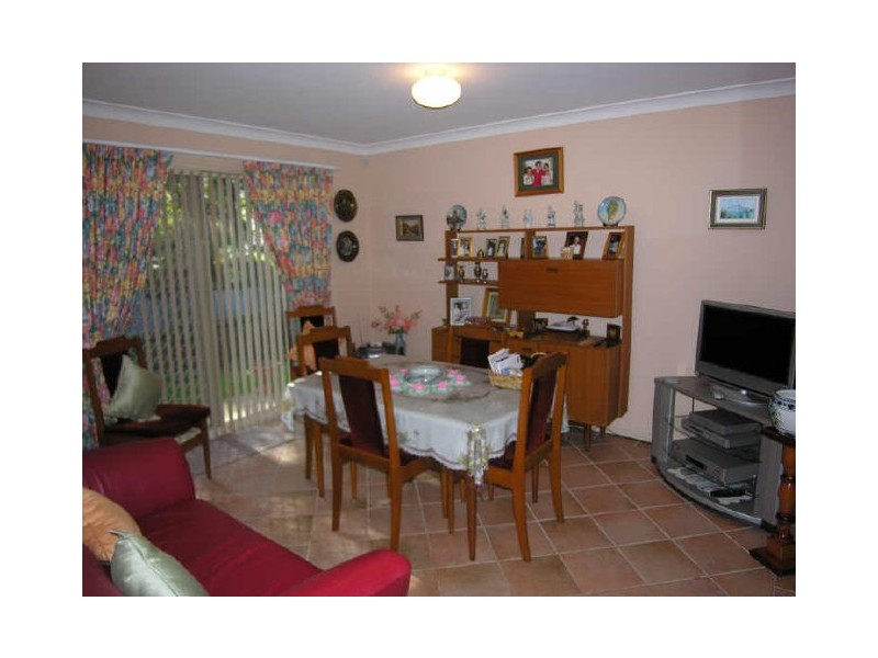 Villa 4/6 – 8 Girraween Road, Girraween NSW 2145