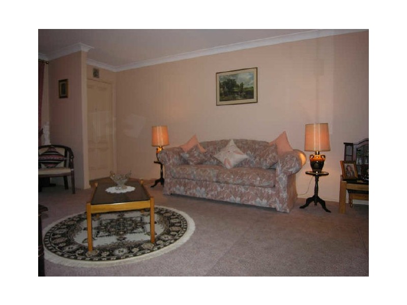 Villa 4/6 – 8 Girraween Road, Girraween NSW 2145