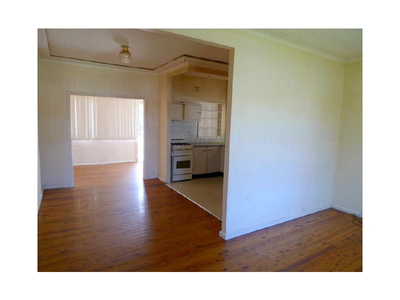 42 Scott Street, Toongabbie NSW 2146