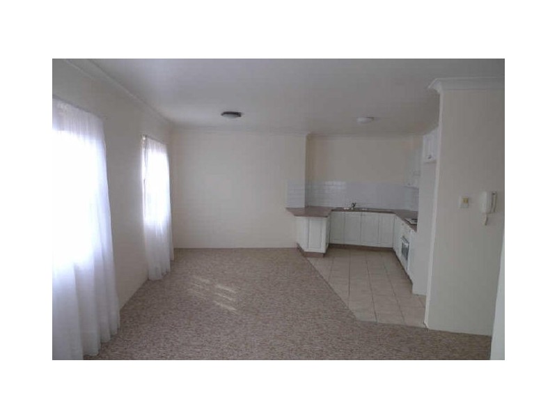 2/483 Wentworth Avenue, Toongabbie NSW 2146