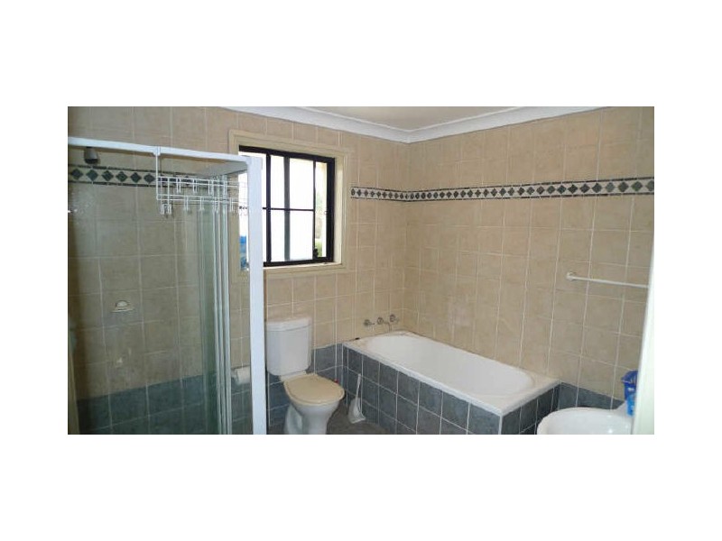 40B Gilba Road, Pendle Hill NSW 2145