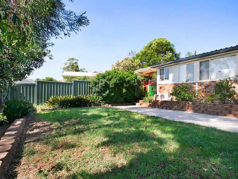 12 Brae Street, Prospect NSW 2148