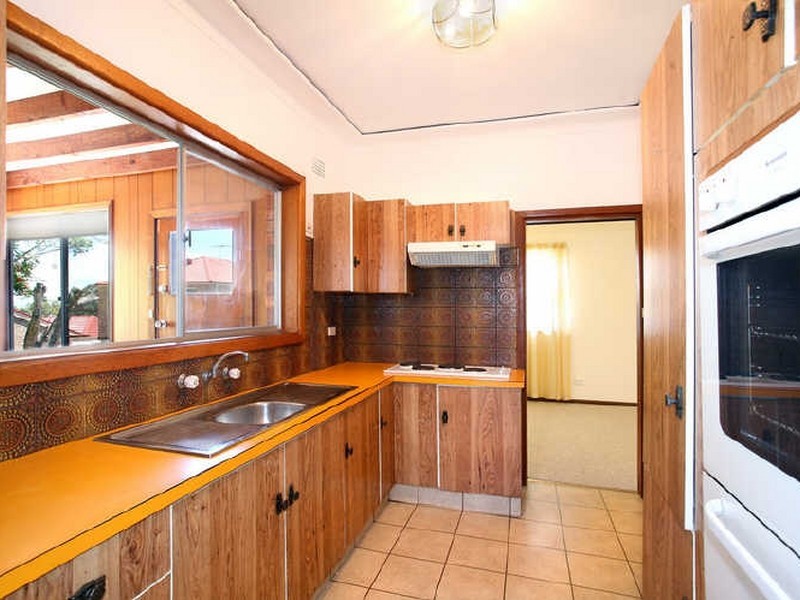 6 Hilltop Avenue, Blacktown NSW 2148