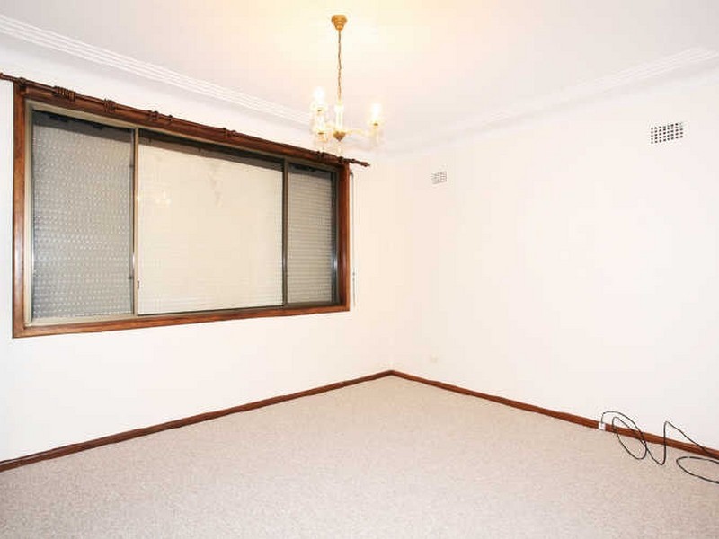 6 Hilltop Avenue, Blacktown NSW 2148